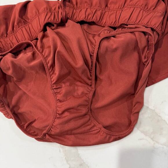 Old Navy Active Running Shorts Womens Medium RustOrange Stretch Athletic Workout - Picture 6 of 7